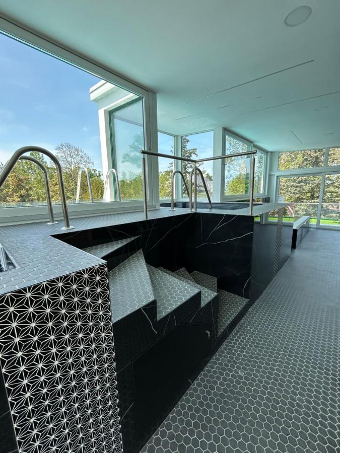 Villa Bauhaus Dream Deluxe T Шіофок Екстер'єр фото