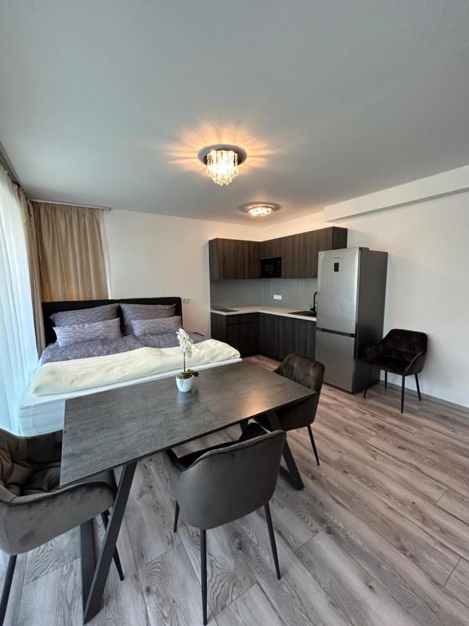 Villa Bauhaus Dream Deluxe T Шіофок Екстер'єр фото